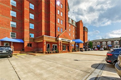 Beach Condo For Sale in Portsmouth, Virginia