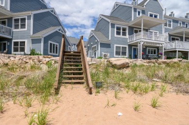 Beach Condo For Sale in East Haven, Connecticut