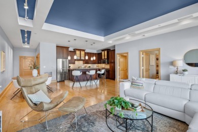 Beach Condo For Sale in Milwaukee, Wisconsin