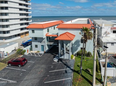 Beach Condo For Sale in Daytona Beach, Florida