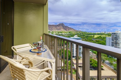 Vacation Rental Beach Condo in Honolulu, Hawaii