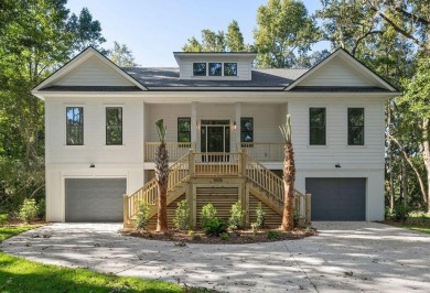 Beach Home For Sale in Hollywood, South Carolina