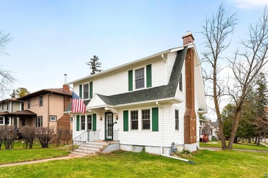 Beach Home For Sale in Duluth, Minnesota