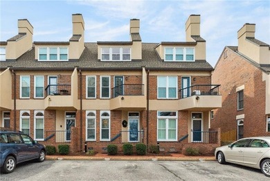Beach Condo For Sale in Portsmouth, Virginia