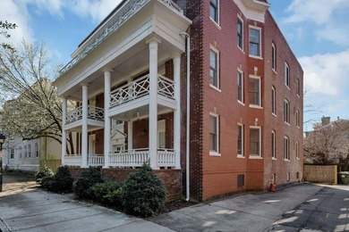 Beach Home For Sale in Norfolk, Virginia