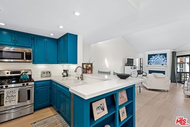 Beach Condo For Sale in Playa Del Rey, California