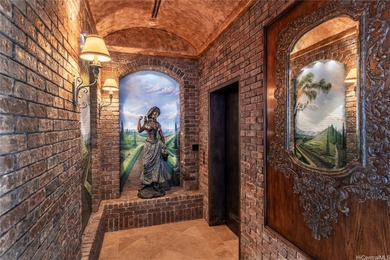 Beach Condo For Sale in Honolulu, Hawaii