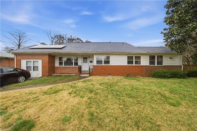 Beach Home For Sale in Norfolk, Virginia