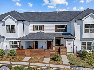 Beach Home For Sale in Suffolk, Virginia