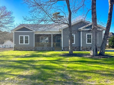 Beach Home For Sale in Ocean Isle Beach, North Carolina