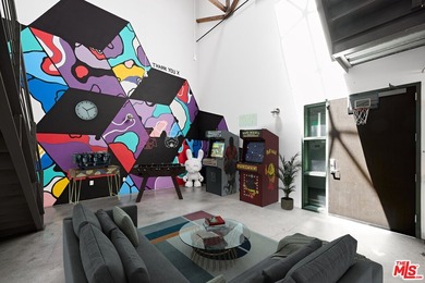 Beach Condo For Sale in Marina Del Rey, California