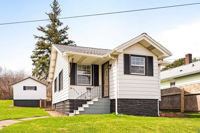 Beach Home For Sale in Duluth, Minnesota