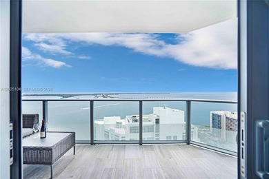 Beach Condo For Sale in Miami, Florida