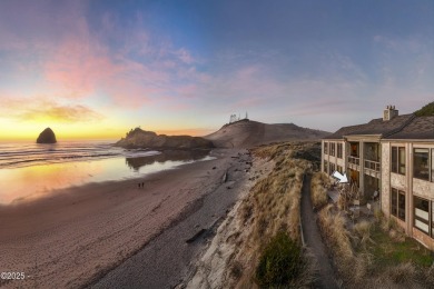 Beach Home For Sale in Pacific City, Oregon