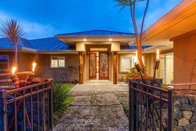 Beach Home For Sale in Kailua Kona, Hawaii