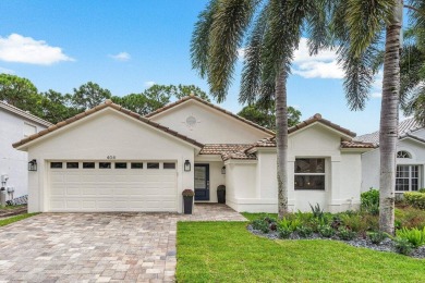 Beach Home For Sale in Palm Beach Gardens, Florida