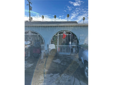Beach Home For Sale in Oxnard, California