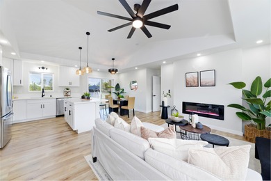 Beach Home For Sale in Keaau, Hawaii