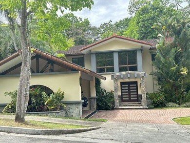 Home For Sale in Panama City image photo picture
