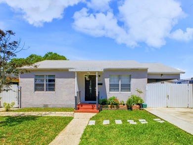 Beach Home For Sale in West Palm Beach, Florida
