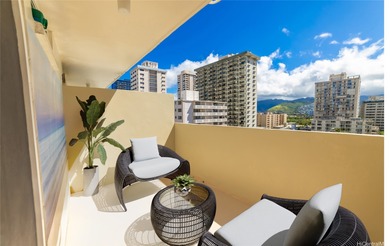 Beach Condo For Sale in Honolulu, Hawaii
