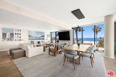 Beach Condo For Sale in Santa Monica, California