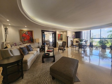 Beach Home For Sale in Panama City, 