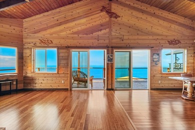 Beach Home Active Under Contract in Captain Cook, Hawaii