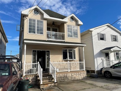 Beach Home For Sale in East Rockaway, New York