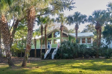 Beach Home For Sale in Isle of Palms, South Carolina