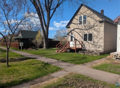 Beach Home For Sale in Superior, Wisconsin
