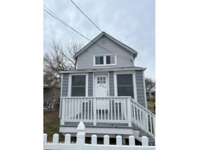 Beach Home For Sale in Keansburg, New Jersey