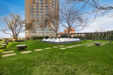 Beach Condo For Sale in Guttenberg, New Jersey