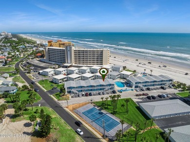 Beach Condo For Sale in New Smyrna Beach, Florida