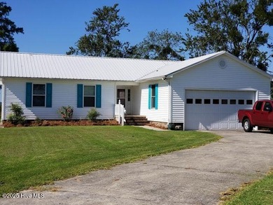 Beach Home For Sale in Belhaven, North Carolina