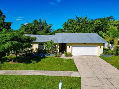 Beach Home For Sale in Sarasota, Florida