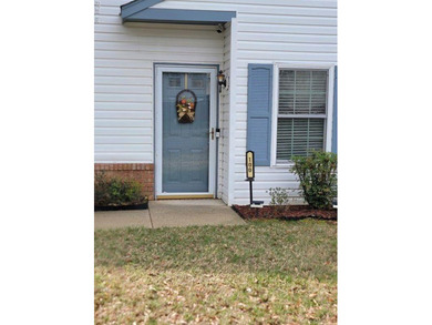 Beach Townhome/Townhouse For Sale in Yorktown, Virginia