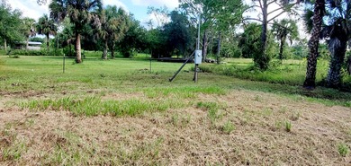 Beach Lot For Sale in Vero Beach, Florida