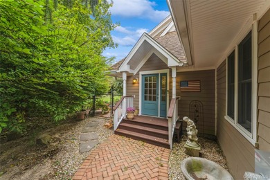 Beach Home Sale Pending in Glen Cove, New York