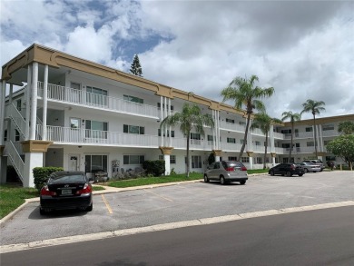 Beach Condo For Sale in Clearwater, Florida