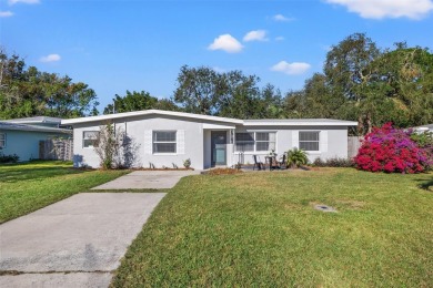 Beach Home Sale Pending in Largo, Florida