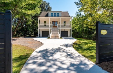 Beach Home For Sale in Charleston, South Carolina