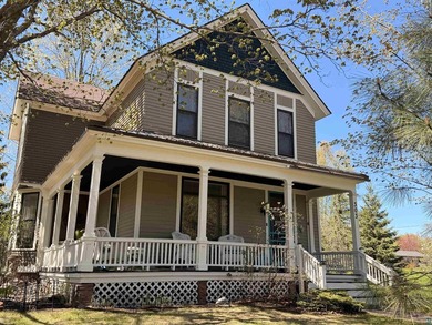 Beach Home For Sale in Washburn, Wisconsin