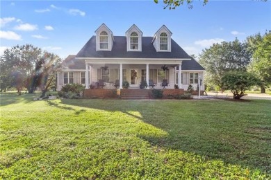 Beach Home For Sale in Hardyville, Virginia