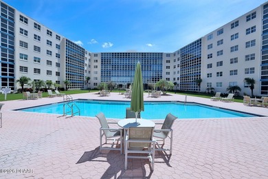 Beach Condo For Sale in Daytona Beach, Florida
