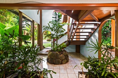 Beach Home For Sale in Hanalei, Hawaii