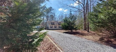 Beach Home For Sale in Gloucester, Virginia