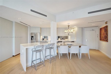 Beach Condo For Sale in Aventura, Florida