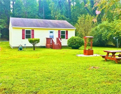 Beach Home For Sale in Morattico, Virginia