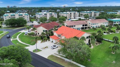 Beach Condo For Sale in New Smyrna Beach, Florida